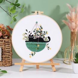 Holiday Cat Handmade Embroidered Diy Material Bag (Option: CX0877 Holiday Cat 5-Bamboo Embroidery Frame 20cm)